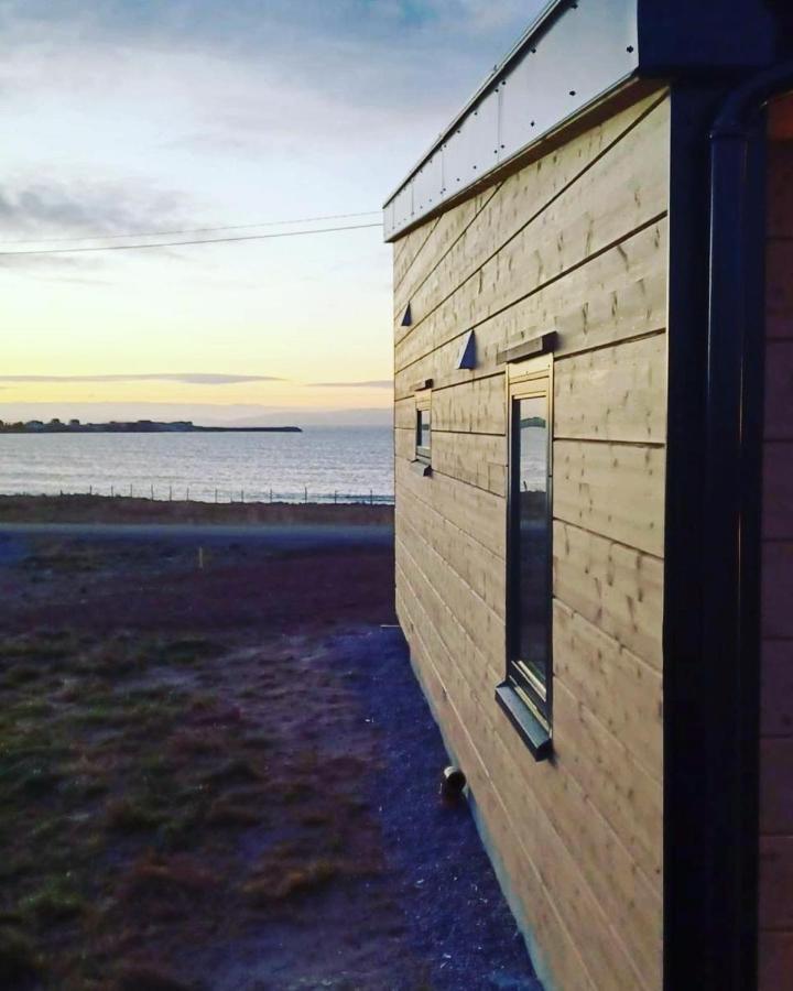 Ekkeroy Lodge - Arctic Living Вадсё Экстерьер фото