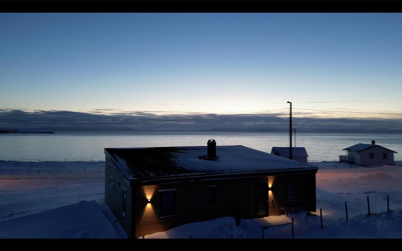 Ekkeroy Lodge - Arctic Living Вадсё Экстерьер фото